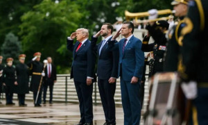 США наносят новые удары по Ирану